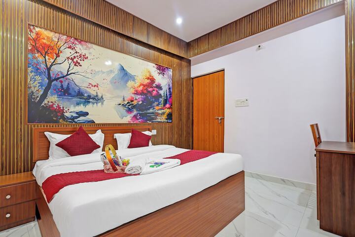 Room 16 of 32