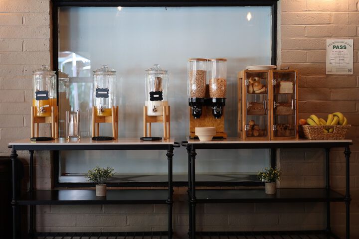 Breakfast area
