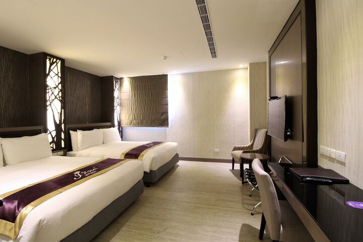 Room 35 of 63