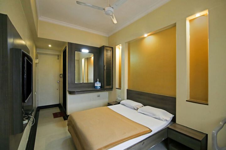 Room 9 of 51