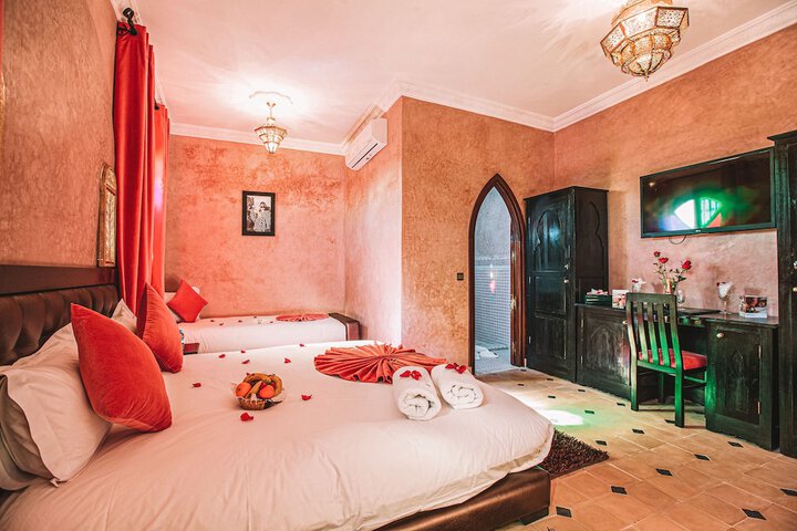 Room 15 of 63