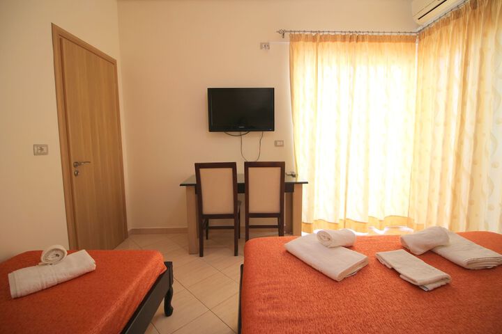 Room 21 of 58