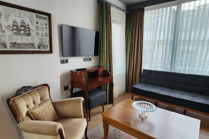 Room 30 of 63