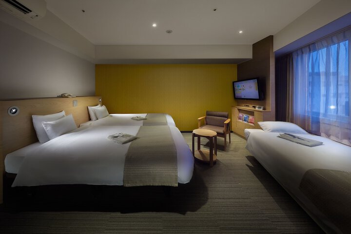 Room 5 of 28