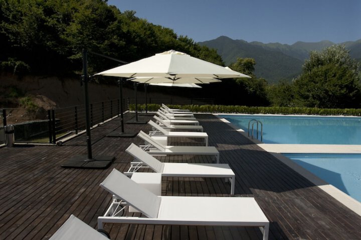 Pool 32 of 67