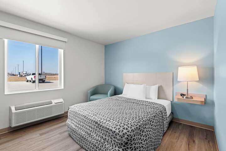 Room 7 of 25