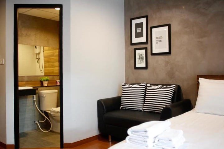 Room 18 of 57