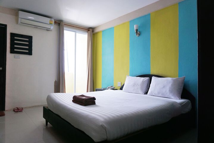Room 10 of 67