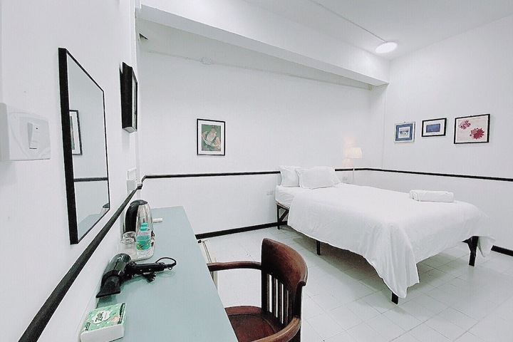 Room 7 of 22