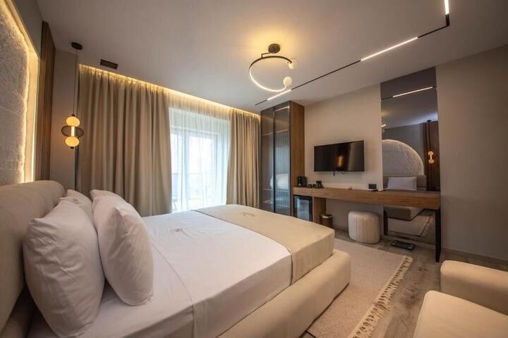 Room 20 of 93