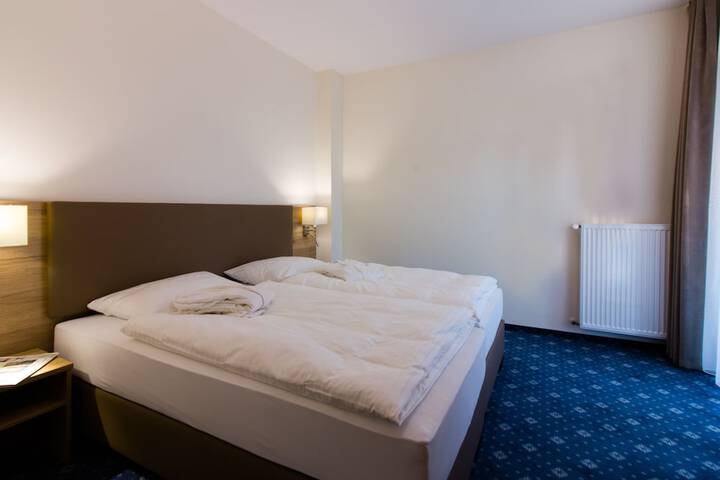 Room 6 of 39