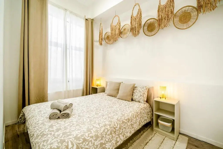 Room 7 of 20