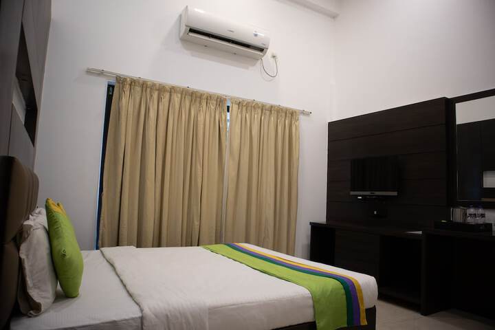Room 9 of 54