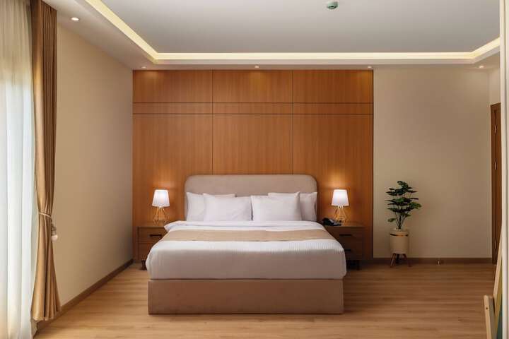 Room 8 of 35