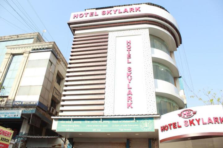 HOTEL SKYLARK