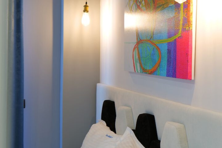 Room 13 of 95