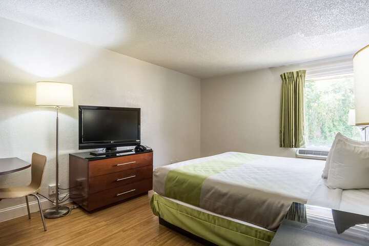 Room 37 of 37