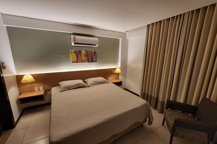Room 4 of 15