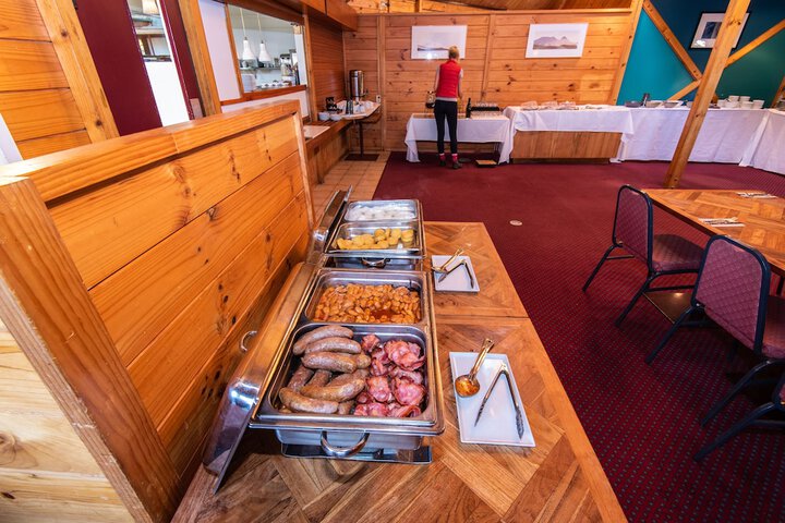 Dining 106 of 143