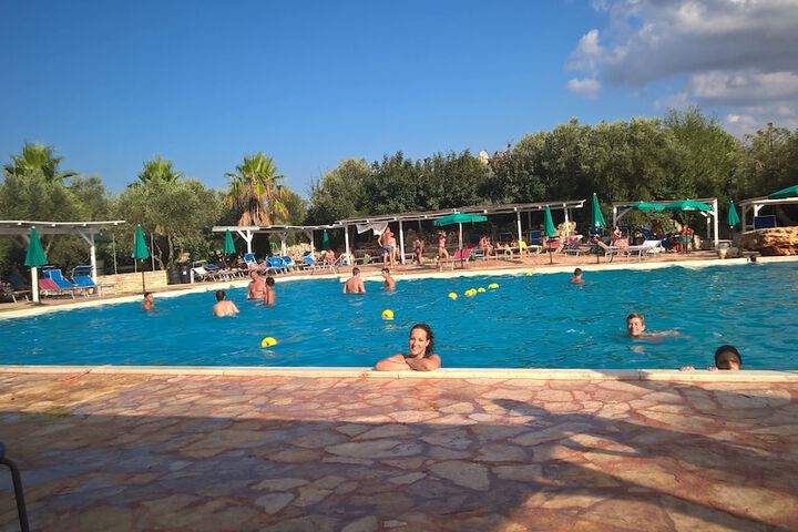 Pool 27 of 52