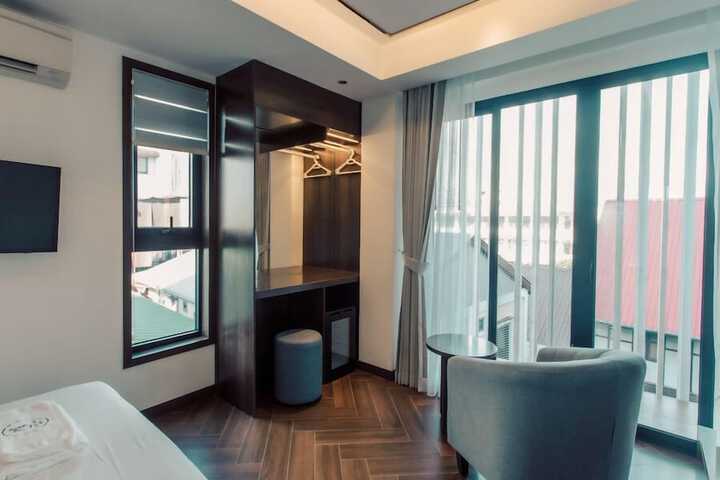 Room 36 of 91