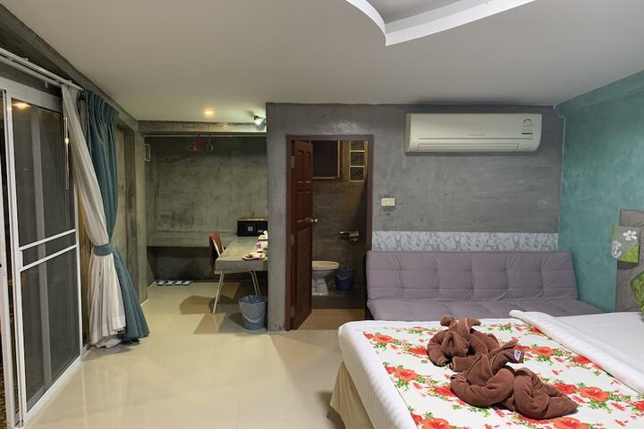 Room 30 of 60