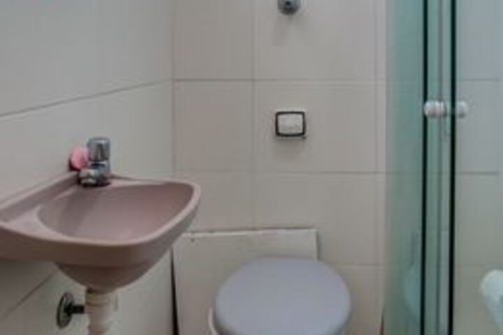 Room 3 of 22
