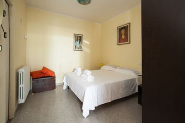 Room 163 of 320