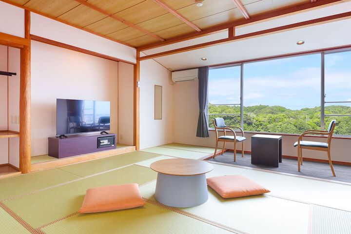 Room 11 of 41