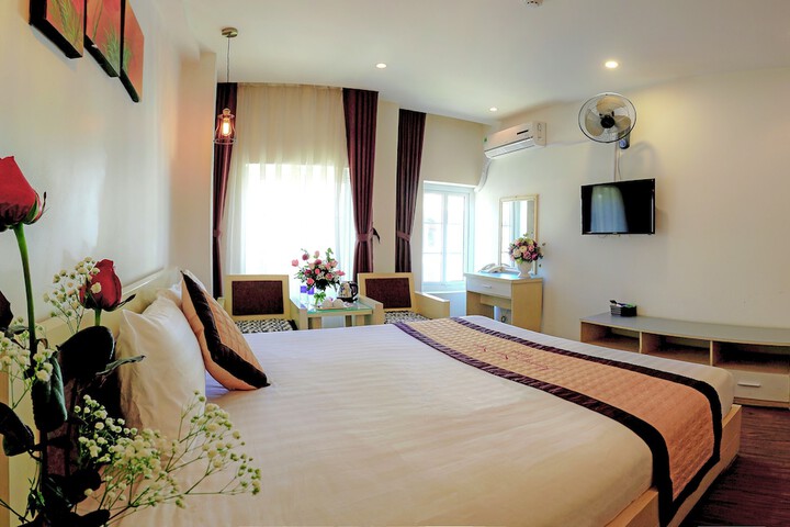 Room 6 of 22