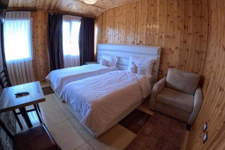 Room 53 of 139