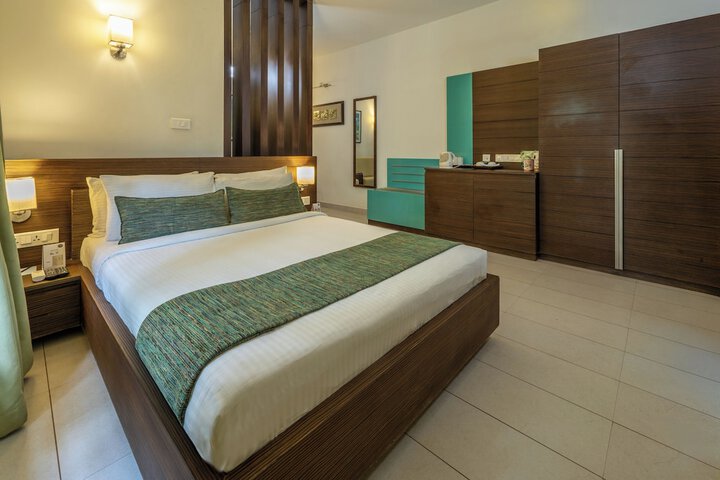 Room 10 of 56