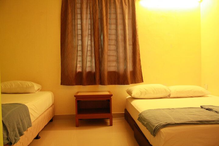 Room 2 of 13
