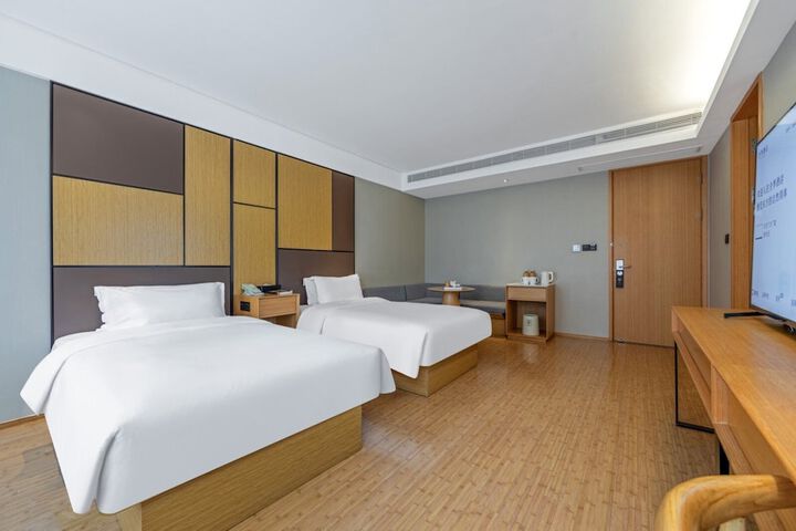 Room 16 of 51