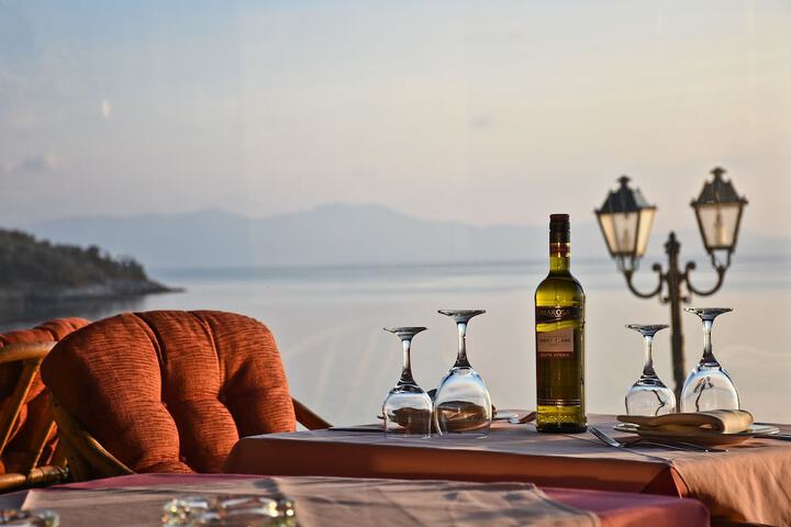 Couples dining