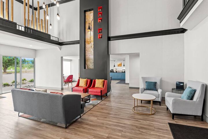 Guest Lobby