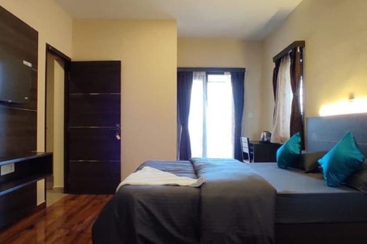 Room 8 of 49