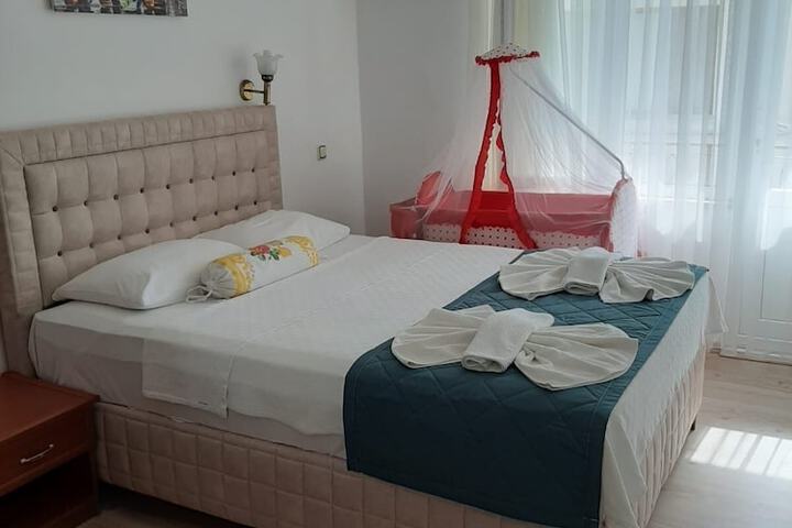 Room 6 of 24