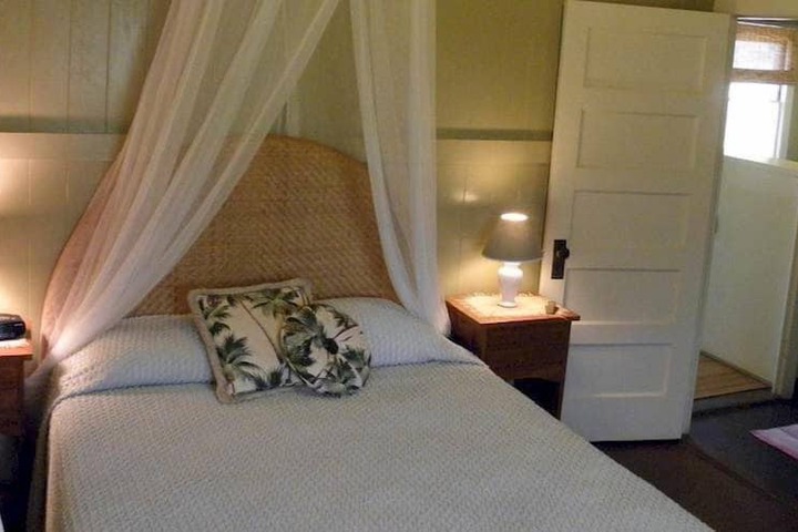Room 16 of 79