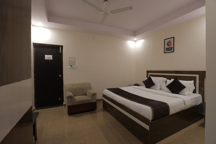 Room 15 of 52