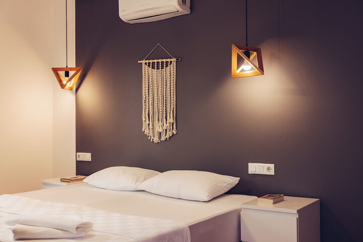 Room 14 of 87