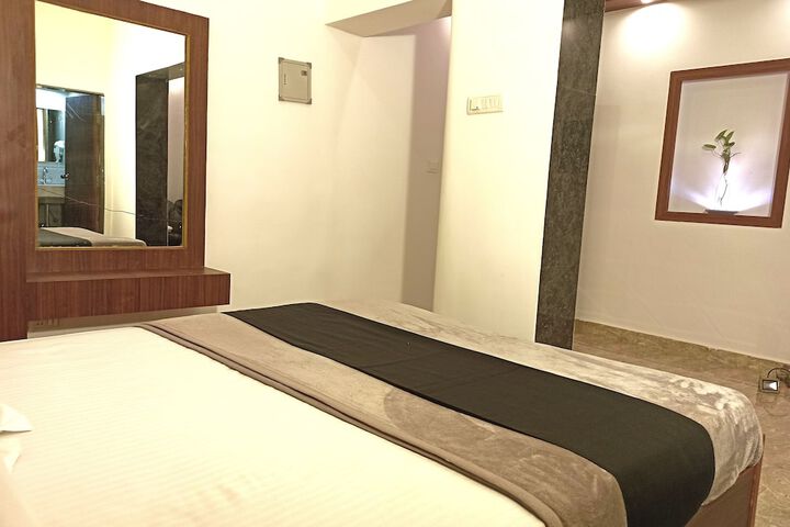 Room 6 of 43