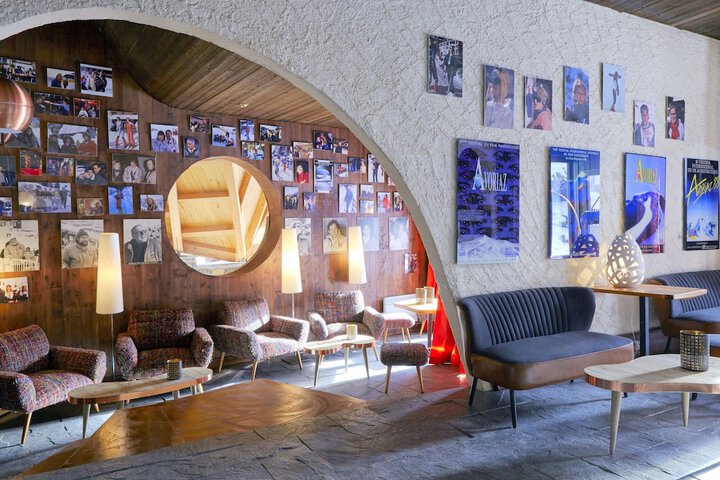 Lounge 57 of 73