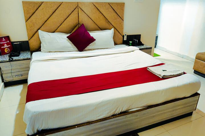 Room 15 of 21