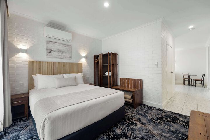 Room 29 of 68