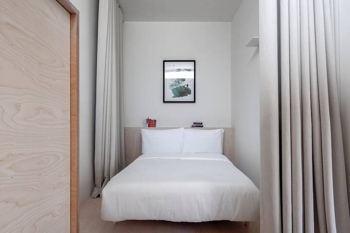 Room 3 of 22
