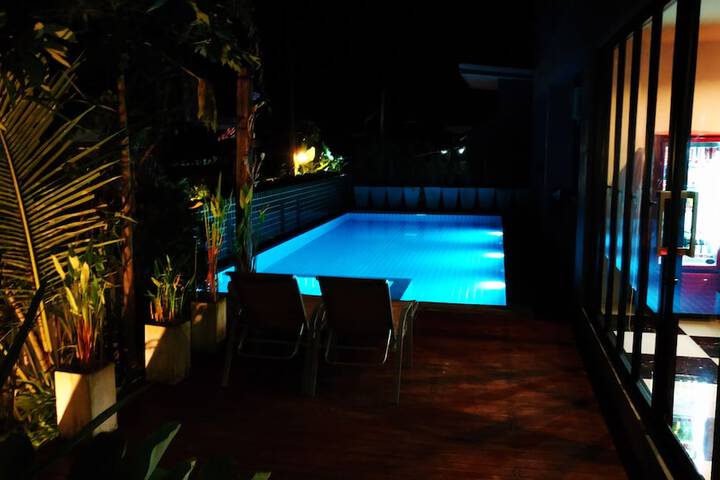 Pool 25 of 31