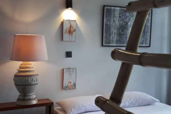 Room 2 of 41