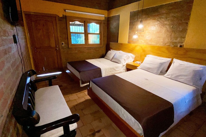 Room 4 of 43