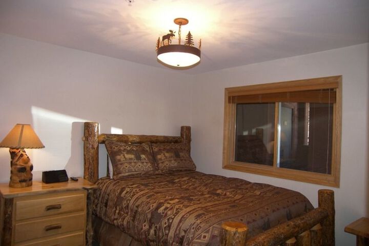 Room 5 of 25